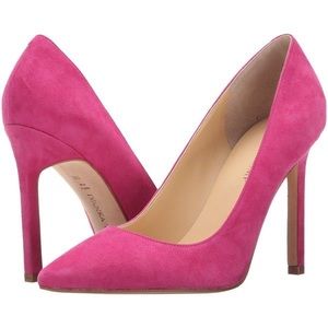 Ivanka Trump (Light Melon Suede) Carra 4” Pumps - Size 8W (Like New, Worn Once)